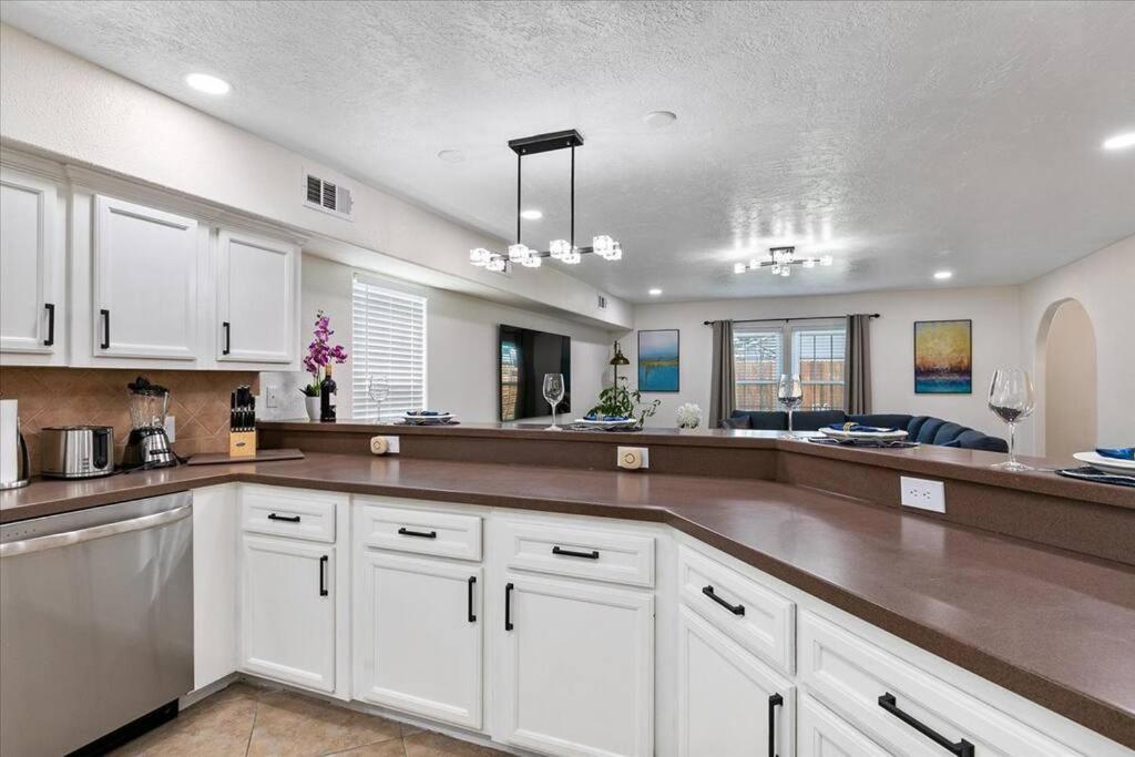 Lucky House - Tranquility In The Middle Of Houston - Tv In Every Room - 300 M2 Eksteriør billede