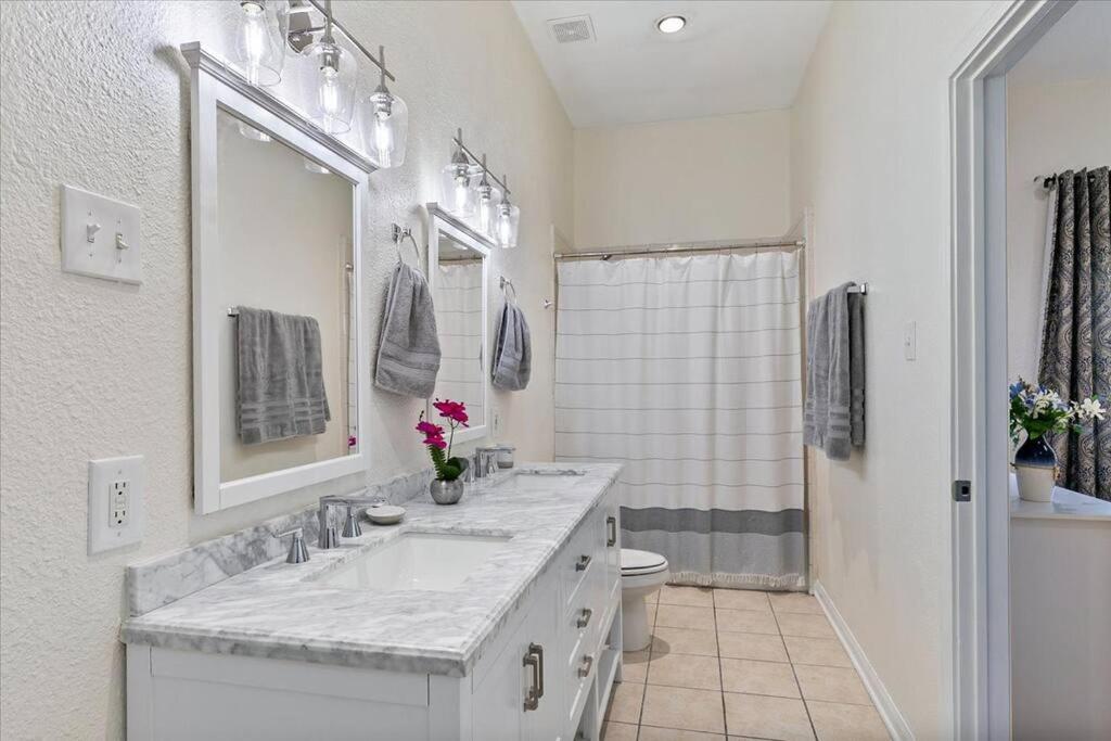 Lucky House - Tranquility In The Middle Of Houston - Tv In Every Room - 300 M2 Eksteriør billede