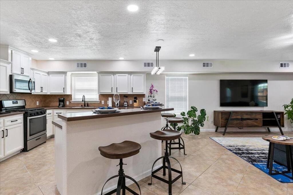 Lucky House - Tranquility In The Middle Of Houston - Tv In Every Room - 300 M2 Eksteriør billede